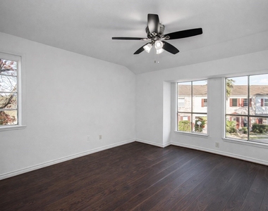 7902 Grove Ridge Drive - Photo Thumbnail 10