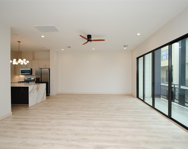 6312 Illinois Street - Photo Thumbnail 12