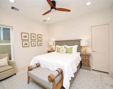 6312 Illinois Street - Photo Thumbnail 4
