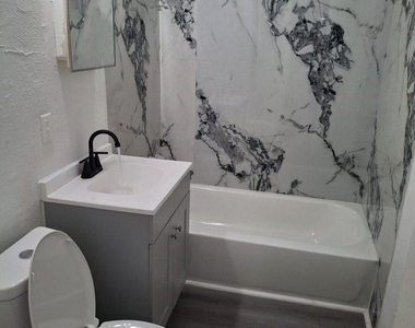 5401 Doolittle Boulevard - Photo Thumbnail 13