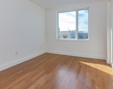 242 Newkirk Avenue - Photo Thumbnail 3