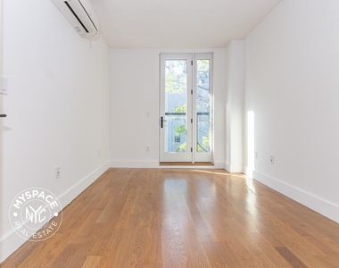 242 Newkirk Avenue - Photo Thumbnail 5