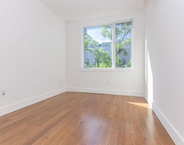 242 Newkirk Avenue - Photo Thumbnail 1