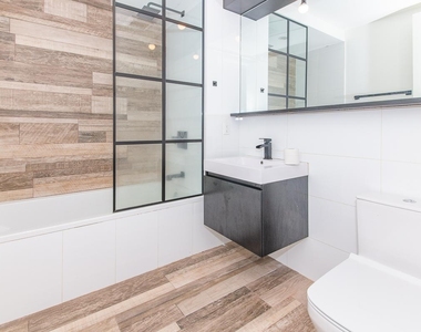 242 Newkirk Avenue - Photo Thumbnail 2