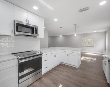 6901 S Fitzgerald Street - Photo Thumbnail 17