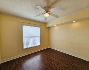 119 N Evergreen Avenue - Photo Thumbnail 10