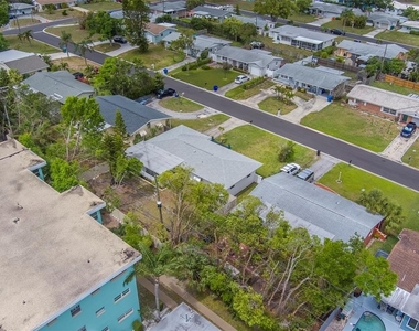 11424 79th Avenue - Photo Thumbnail 52