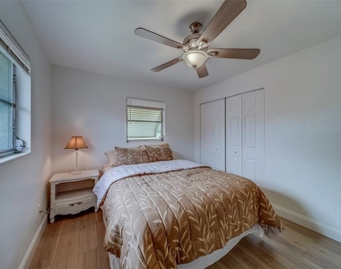 11424 79th Avenue - Photo Thumbnail 29