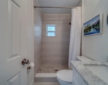 11424 79th Avenue - Photo Thumbnail 33