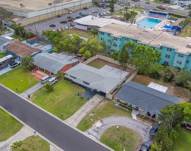 11424 79th Avenue - Photo Thumbnail 48