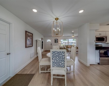 11424 79th Avenue - Photo Thumbnail 11