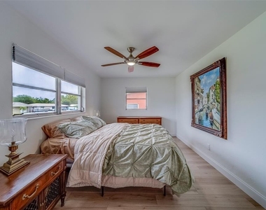 11424 79th Avenue - Photo Thumbnail 22