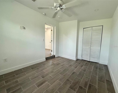 3460 Normandy Drive - Photo Thumbnail 7