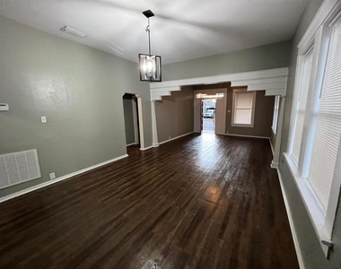 3021 Sanchez Street - Photo Thumbnail 2