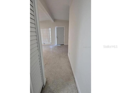 1634 Banyan Drive - Photo Thumbnail 8