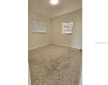 1634 Banyan Drive - Photo Thumbnail 9