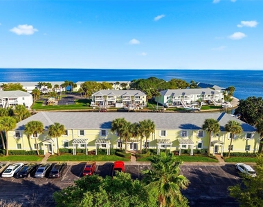 5174 Beach Drive Se - Photo Thumbnail 43