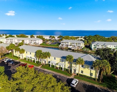 5174 Beach Drive Se - Photo Thumbnail 50