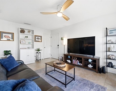 5174 Beach Drive Se - Photo Thumbnail 2