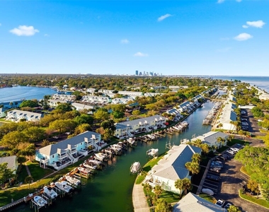 5174 Beach Drive Se - Photo Thumbnail 40