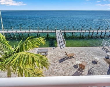 5174 Beach Drive Se - Photo Thumbnail 57
