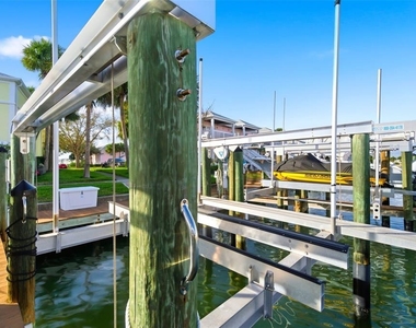 5174 Beach Drive Se - Photo Thumbnail 31