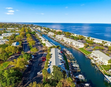 5174 Beach Drive Se - Photo Thumbnail 41