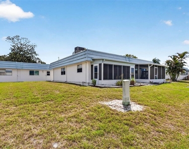 1801 Bedford Lane - Photo Thumbnail 25