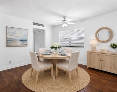 1801 Bedford Lane - Photo Thumbnail 3