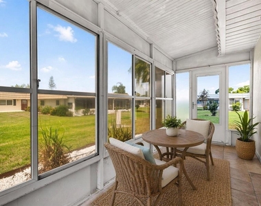 1801 Bedford Lane - Photo Thumbnail 7