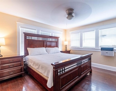 103 E Mohawk Avenue - Photo Thumbnail 16