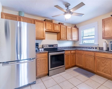 103 E Mohawk Avenue - Photo Thumbnail 8