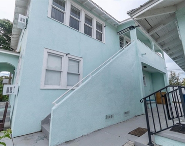 103 E Mohawk Avenue - Photo Thumbnail 18