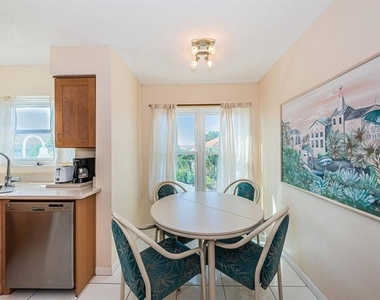6151 Bahia Del Mar Boulevard - Photo Thumbnail 6