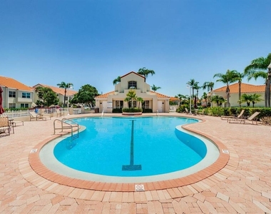 6151 Bahia Del Mar Boulevard - Photo Thumbnail 22