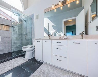 6151 Bahia Del Mar Boulevard - Photo Thumbnail 17