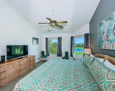 6151 Bahia Del Mar Boulevard - Photo Thumbnail 11