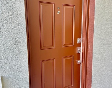 4526 Tahoe Circle - Photo Thumbnail 2