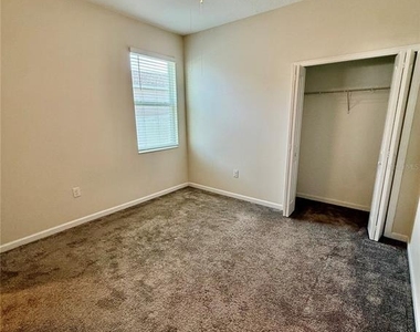 4526 Tahoe Circle - Photo Thumbnail 9