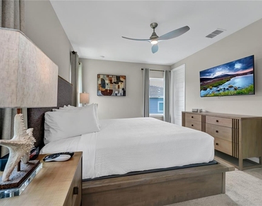 7833 Spectrum Drive - Photo Thumbnail 44