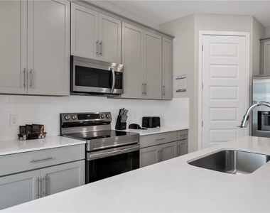 7833 Spectrum Drive - Photo Thumbnail 29