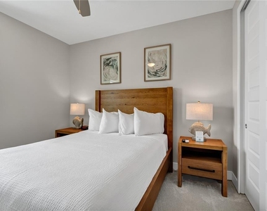 7833 Spectrum Drive - Photo Thumbnail 37