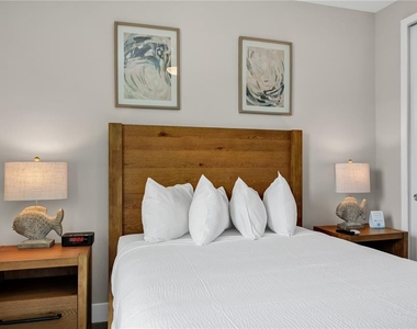 7833 Spectrum Drive - Photo Thumbnail 10