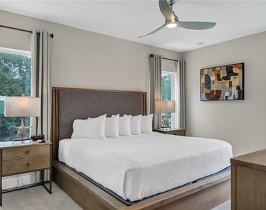 7833 Spectrum Drive - Photo Thumbnail 42