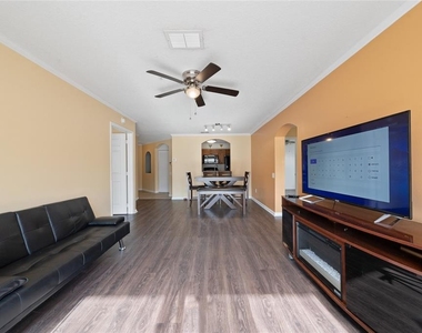 3930 Southpointe Drive - Photo Thumbnail 20