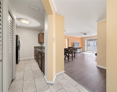 3930 Southpointe Drive - Photo Thumbnail 14