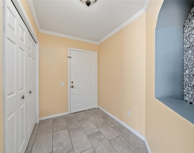 3930 Southpointe Drive - Photo Thumbnail 13