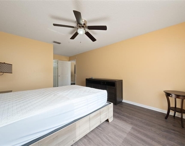 3930 Southpointe Drive - Photo Thumbnail 27