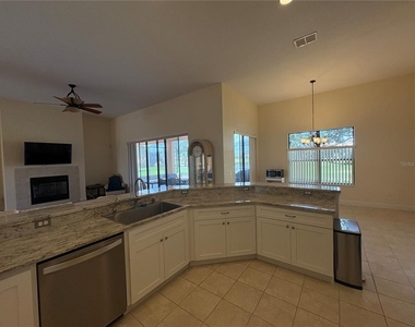 898 San Raphael Street - Photo Thumbnail 13