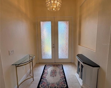 898 San Raphael Street - Photo Thumbnail 2